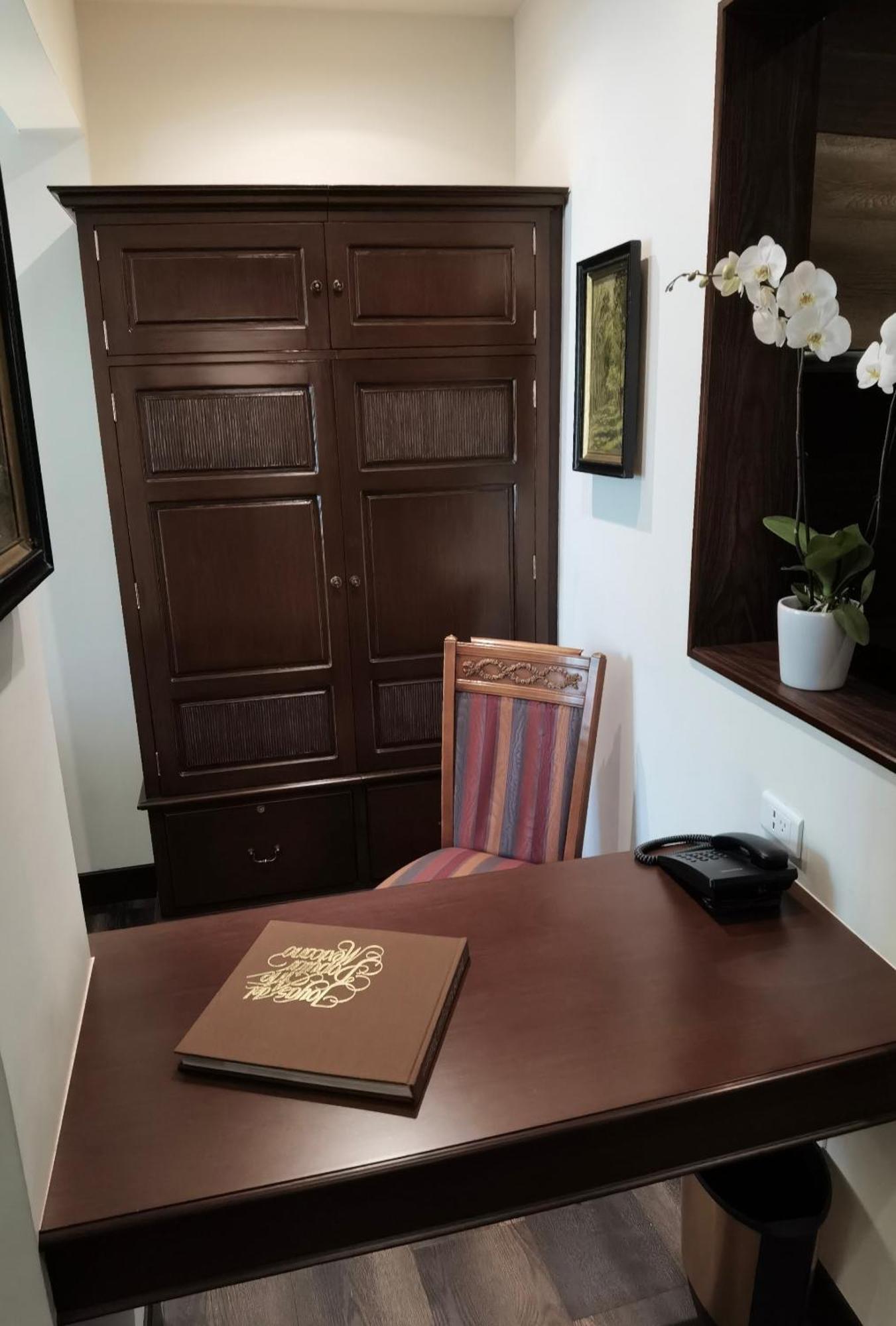 Junior Suite 9