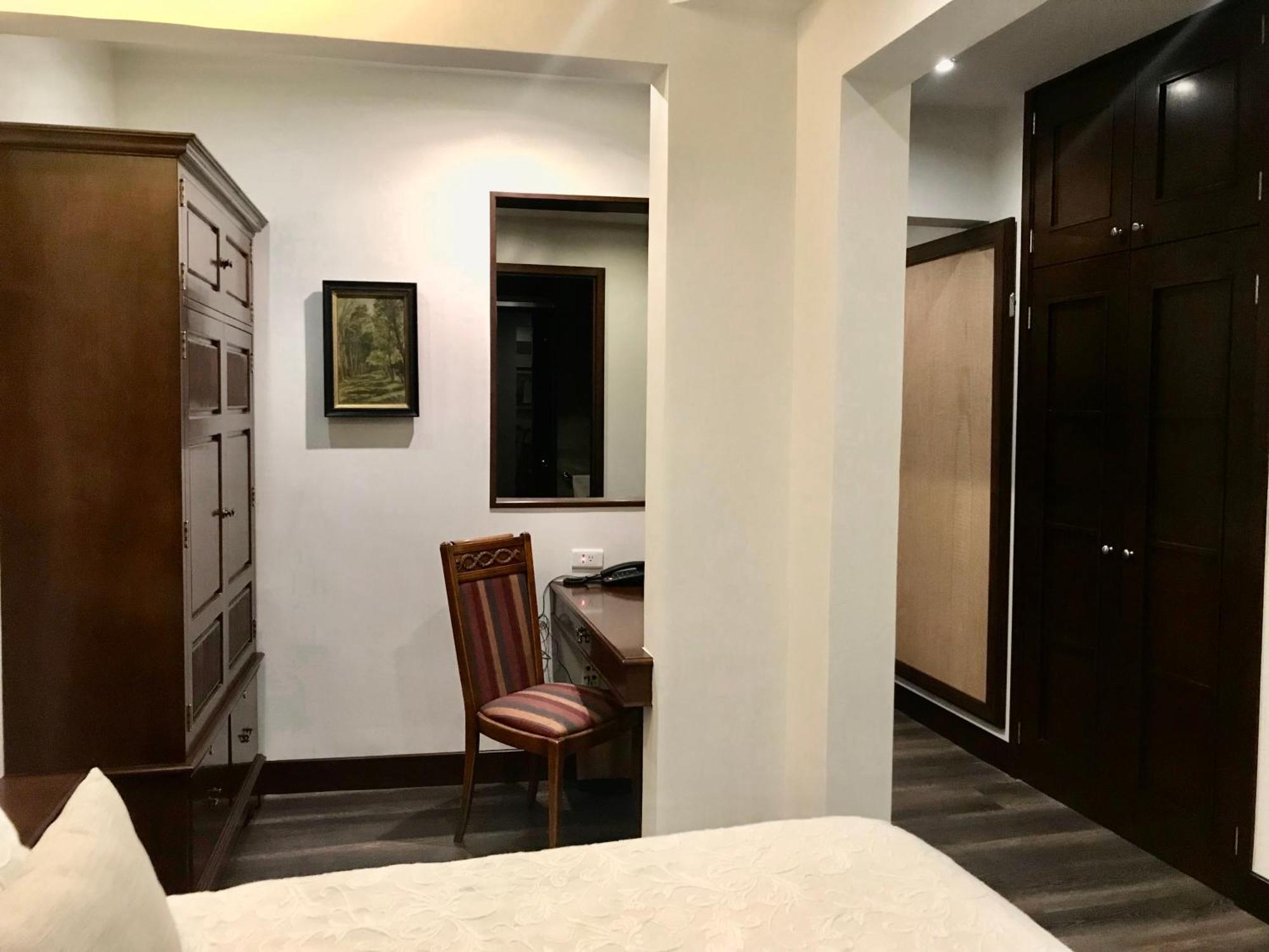 Junior Suite 9