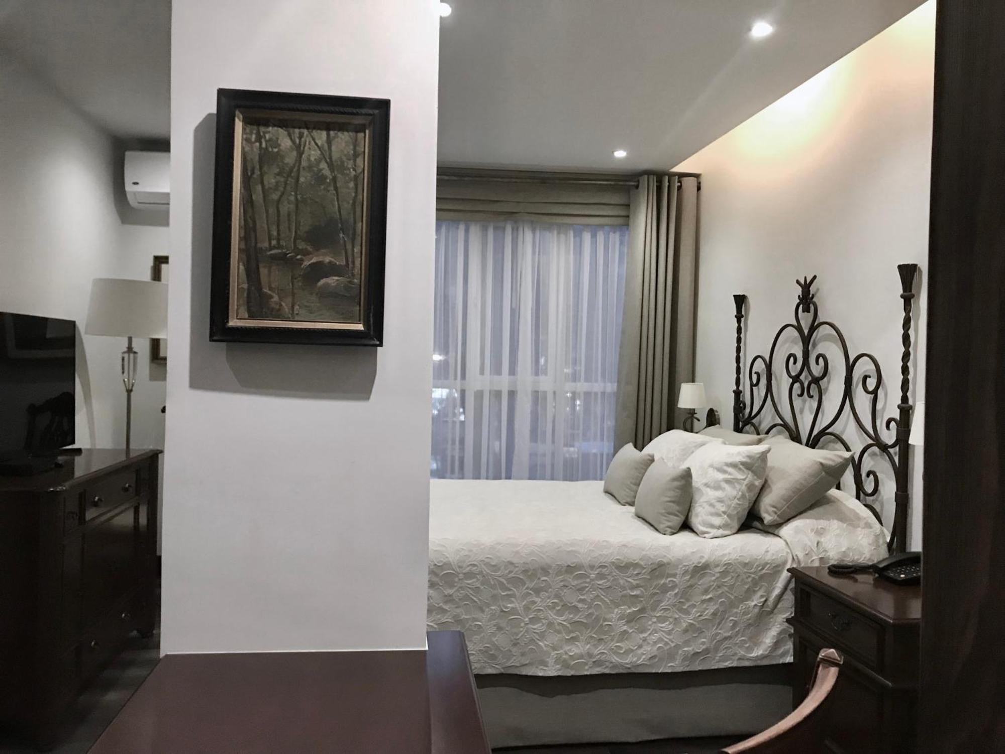 Junior Suite 9